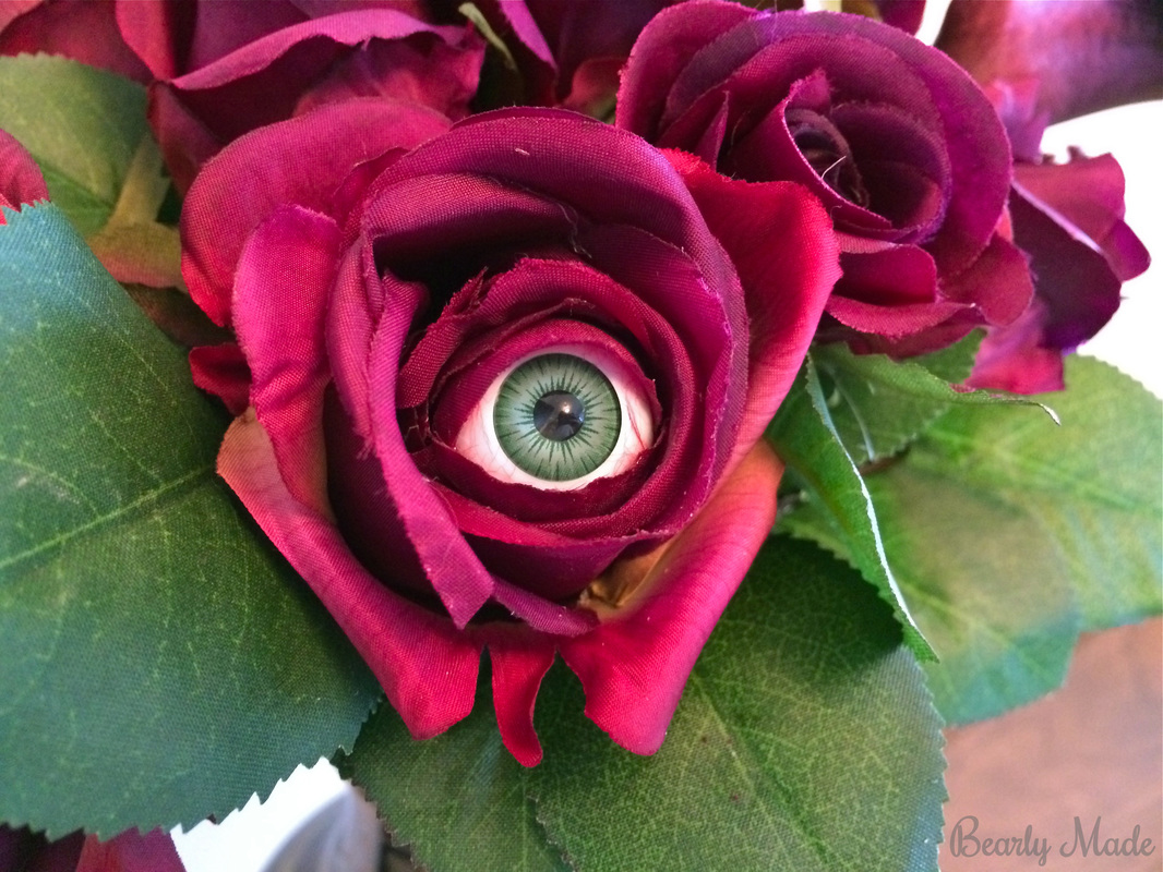 Eye bouquet #eye #eyes #eyeball #bouquet #flowers #Halloween #crafts #DIY